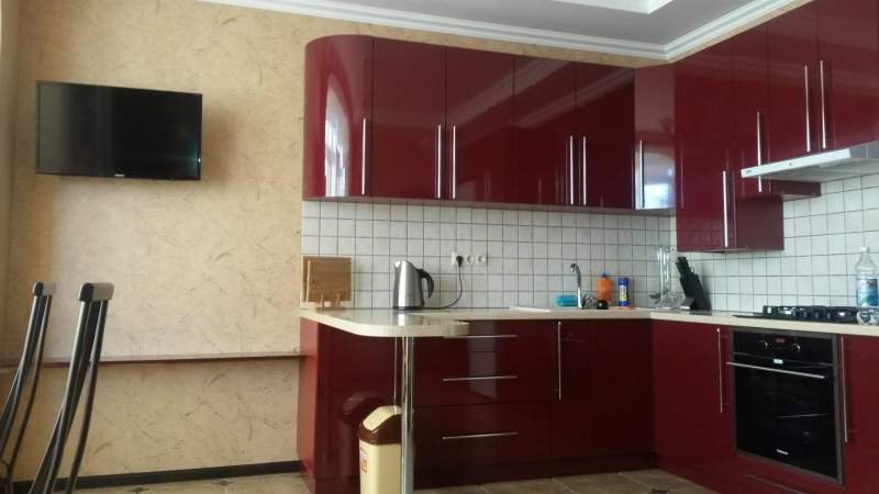 Сдам в аренду посуточно двухкомнатную квартиру 64 м.кв.