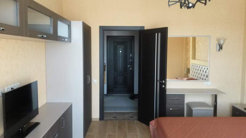 Сдам в аренду посуточно двухкомнатную квартиру 64 м.кв.